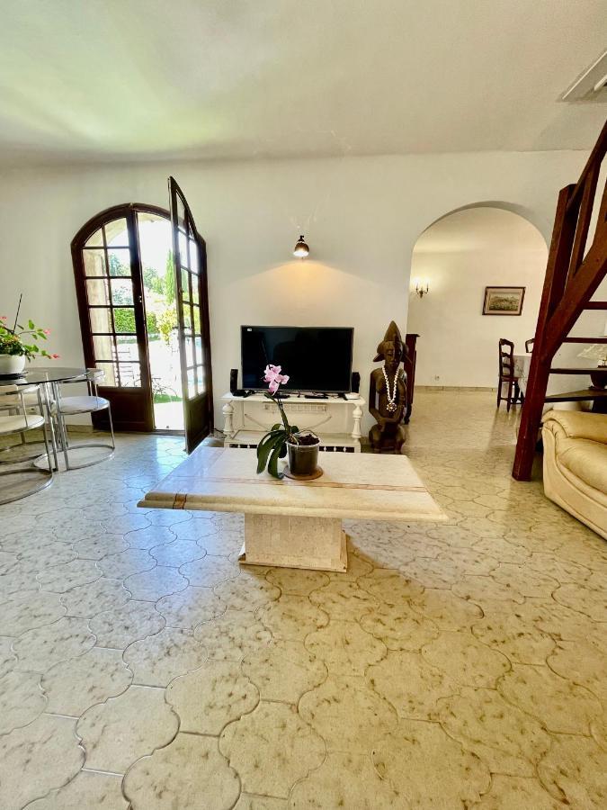 Maison En Provence Avec Piscine Ле-Боссе Экстерьер фото